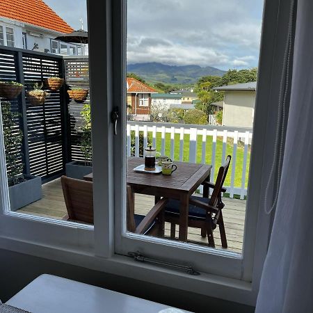 Raglan Retreat On Gilmour Apartment Luaran gambar